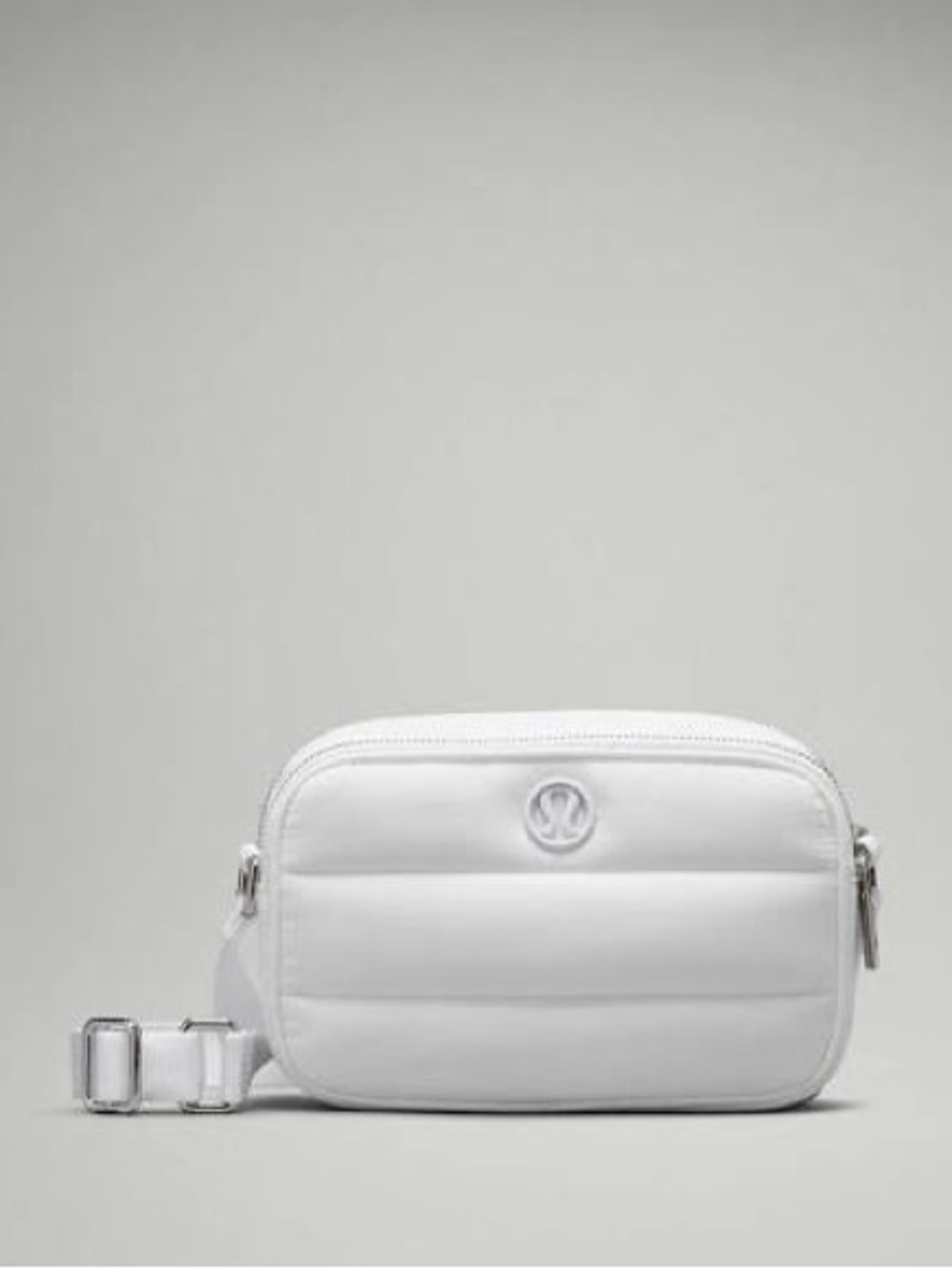 Lululemon wonder puff White Quilted Crossbody camera Bag 2L NWT